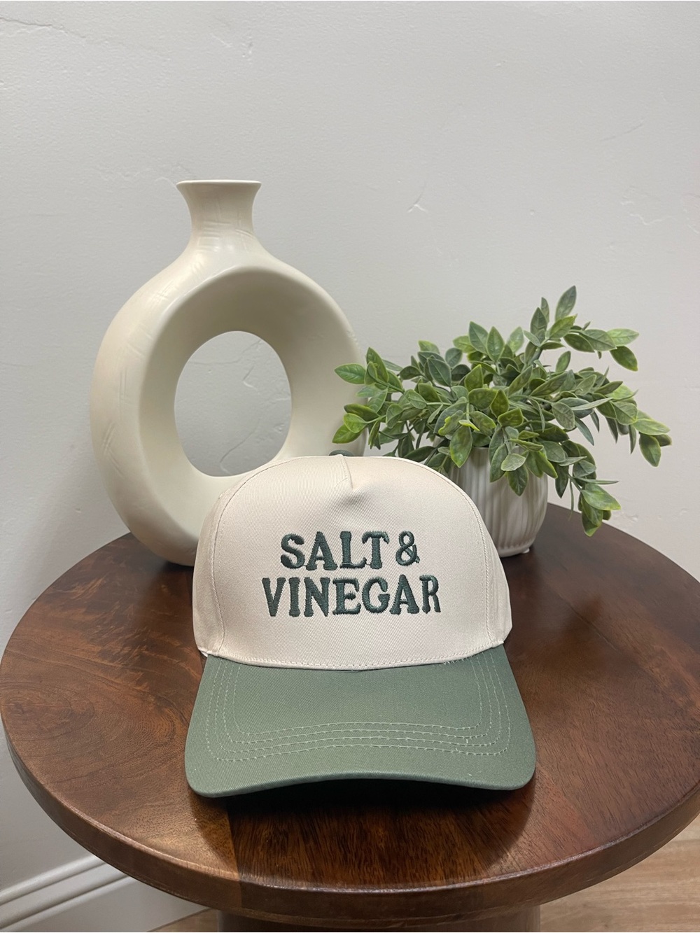 Two-Tone Baseball Cap in Cream and Green
